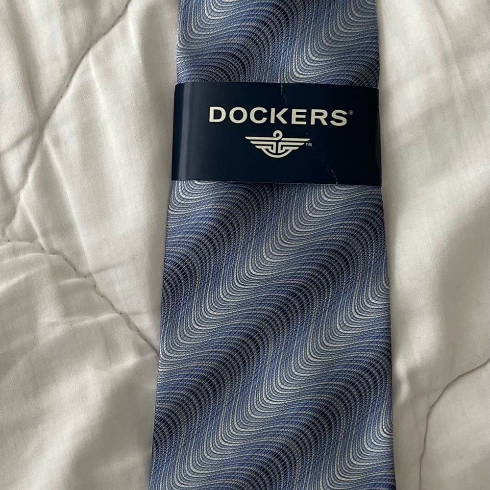 Dockers new with tags silk tie - Picture 4 of 5
